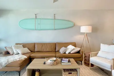 Image de Stylish waterfront villa in the heart of Holmes Beach on Anna Maria Island.