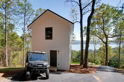 Image de Gorgeous Cabin Great for Groups or Families with Jacuzzi, Fire Pit and Views in Alabama