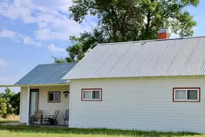 Image de Secluded Cottage on East Ash Creek near Fort Robinson State Park, Nebraska