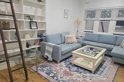 Image de Stylish 2br Art Deco Garden Suite