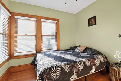 Image de Historic Omaha Manor  Dt Near Zoo + Pool Table