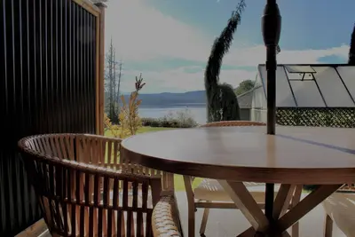 Image de Seaside retreat-Steps to Hot tub, Kayaks and trails