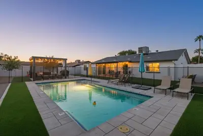 Stunning Home | Heated Pool | Pergola | Grill