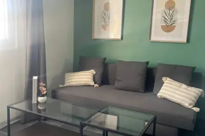 Image de Charmant F2 rénové à neuf tout équipé à 1min de l’autoroute