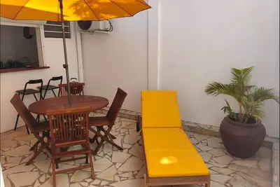 Image de 🌴 Halte Lucéenne : Votre Oasis Créole à 900m des Plages! 🏖️