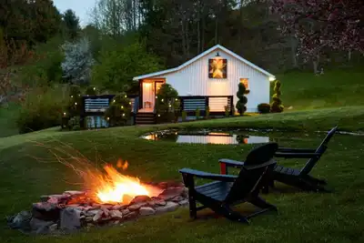 Image de Farm House | Hot Tub | Views | Fire Pit | Grill