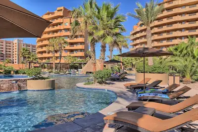 Image de Bella Sirena E403 Sandy Beach Pools, Bar & Hot Tub