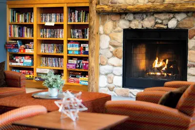 Image de Stay at Pollard Brook Resort Condo Close to Loon Ski Mountain!