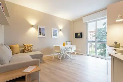 Image de Appartement à Milan avec 2 chambres à coucher, 4 couchages