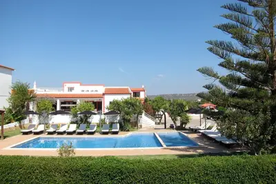 Image de Appartement de vacances pour 6 personnes env. 35 qmà Olhos de Água, Algarve (Ouest de l'Algarve)