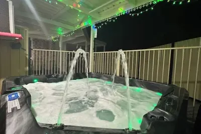 Image de Spa House, 4 Bdr, 5 beds, Master with A/C