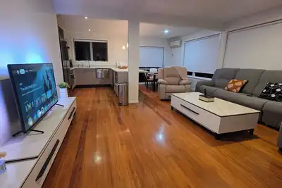 Northshore Central Cosy & Comfortable 3br Home