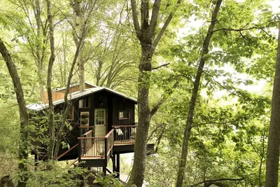 Image de Romantic Tree House near Chattanooga in the North Georgia Woodlands