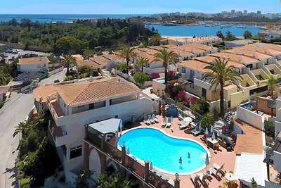 Image de Fine vacation home close to beach and village square