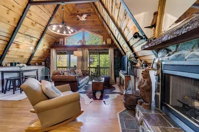 Image de The Coziest cabin close to town w incredible views