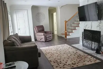 Image de Perfect for a weekend, family gatherings, Parties, or extended stay!