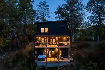 Image de Secluded Cabin w/ Mountain Views, Hot Tub, + Games