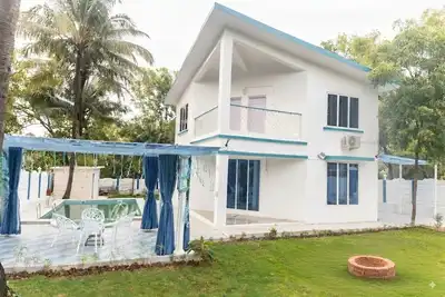 Image de Neil Tarang Villa, Modern private pool villa with garden near Mumbai