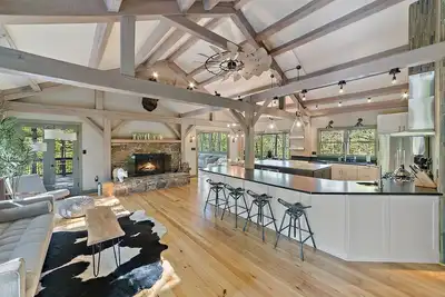 Image de 6free Ski Lift Tix-Hot Tub-Movie Theater-Game Room