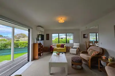 Image de Hosts on the Coast Dinah & Una's Place