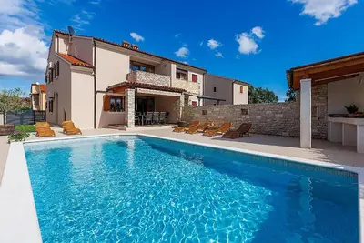 Image de Superbe maison à Segotici