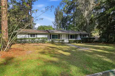 Image de Pet-Friendly 3-Br Retreat Near Uf & Downtown