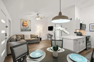 Image de Modern King Suite - Easy Checkin