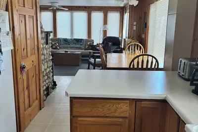 Image de Charming 2-bedroom cottage on Long Lake  Dundee. Wi Property right on the water