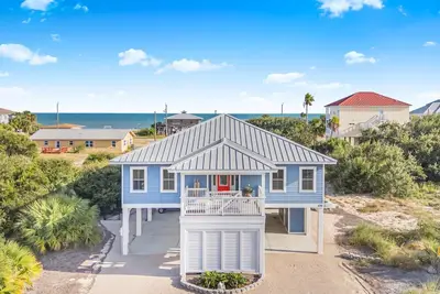 Image de Pet-Friendly St George Island Vacation Rental | 4br, Heated Pool, Near Beach