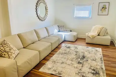 Image de 3-Bedroom 2-Bathroom Bungalow Gem in Historic College Park 8 mins from Airport