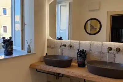 Image de A stone's throw from the cathedral: authentic Sicilian house in Ortigia