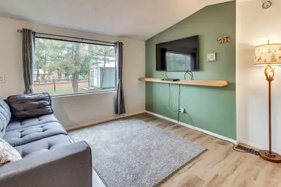 Image de 5 Mi to Medical Centers! Pinetop-Lakeside Haven