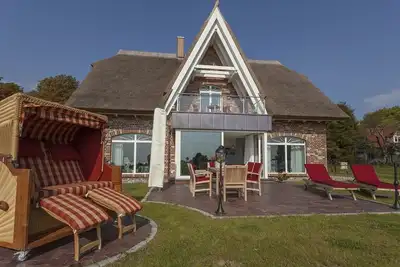 Image de Relaxing vacation in a quiet location with many extras - Haus Boddenresidenz - House