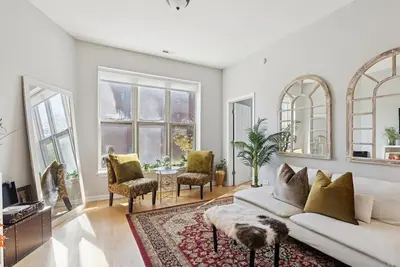 Image de Elegant Escape Minutes from Downtown & Uic