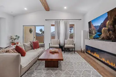 Image de Desert Chic Glendale Oasis, Near Stadium, Bbq