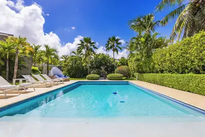 Image de Villa Desiree – Luxury 5br Family Villa in Cocotal w/ Pool, Kids’ Zone, Bbq&Maid