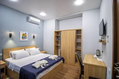 Image de Beautiful house with a garden in the heart of Tbilisi, 4 bedrooms with Ac