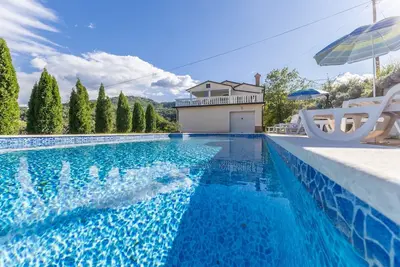 Image de Maria Buzet 2 with Balcony