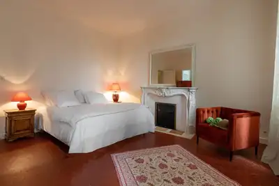 Image de Maison dans grand Domaine  de 200 hectares avec piscine