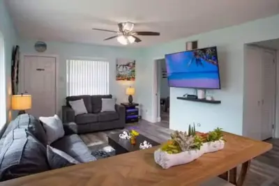 Image de My Oasis 2 bedroom 1 bathroom located in Hollywood, Fl