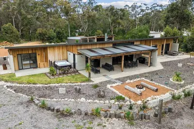 Image de Yallingup House Modern Rustic Retreat with Spa