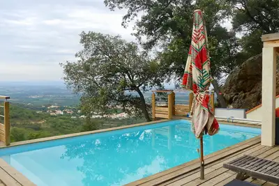 Image de Villa Fleure de Romarin avec piscine privée et vue panoramique