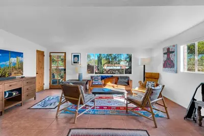 Image de Blenman-Elm Desert Gem 3 bed-2 bath close to UofA