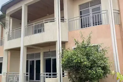 Image de Spacious 4br