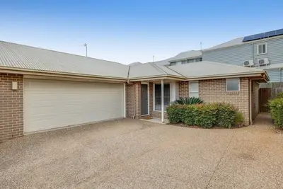 Image de Middle Ridge Retreat – Walk to Shops & Parks!