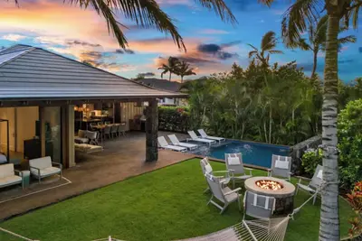 Image de Garden & Ocean Views | Heated Pool & Fire Pit | Hale Waʻa