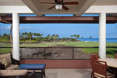 Image de Dramatic Fairway, Lava Rock, and Ocean Views