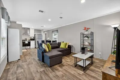 Image de Comfy & Modern Home Near Downtown Lakeland