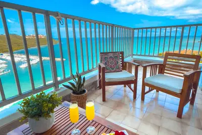 Image de Fajardo Oceanfront: Marina Views, Wi-Fi & Pool