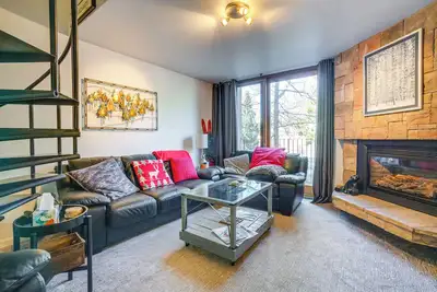 Image de Ski Copper Mountain! Alpine-Chic Condo w/ Hot Tub